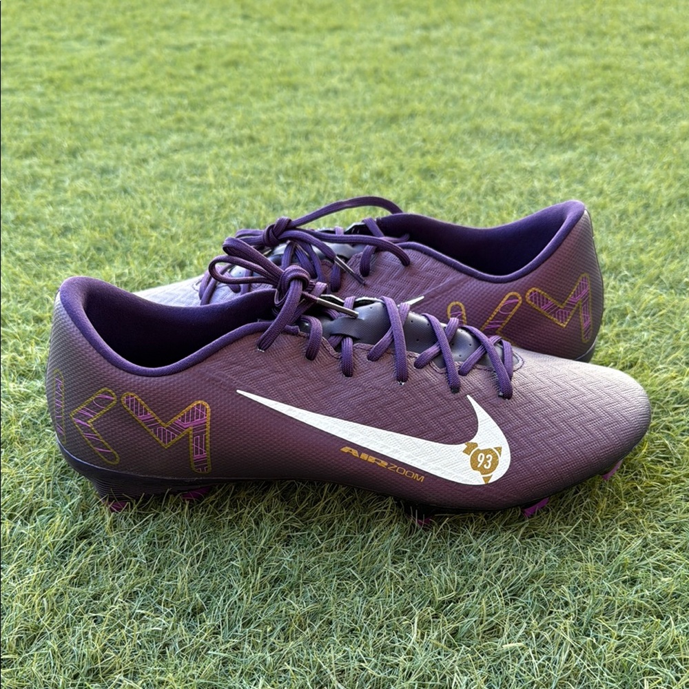 Nike Zoom Vapor 16 Academy KM FG/MG Cleats